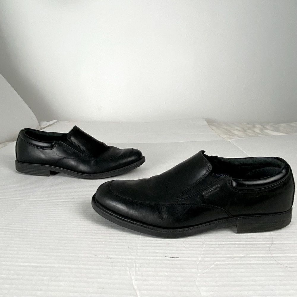 Rockport Black Leather Loafers Men’s Size 9.5 Contemporary Office‎ Wear Slip On